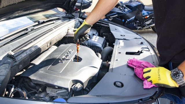 Правилната поддръжка на автомобила започва със задълбочено проучване на ръководството