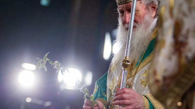 Патриархът не оглави опелото на Разпети петък, отдаде се на пост и молитва вкъщи