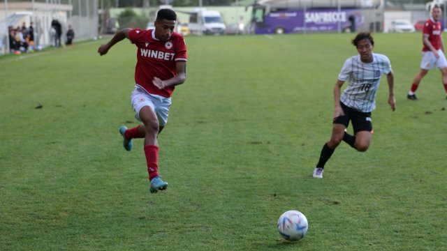 ЦСКА загуби с 0 1 от Санфрече Хирошима първата си контрола