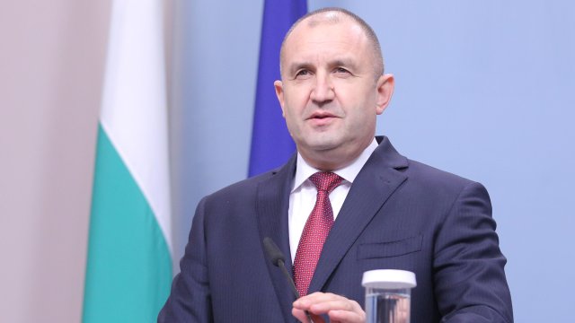 Радев: Корупцията застрашава националната сигурност, нужни са спешни мерки