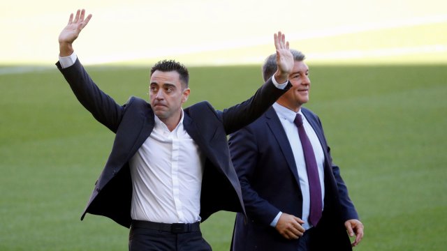 Извънредна среща е била осъществена между президента на Барселона Жоан