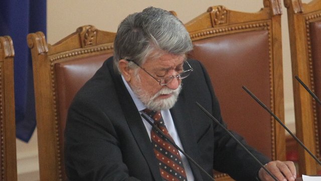 Председателят на Народното събрание Вежди Рашидов предлага провеждането на среща