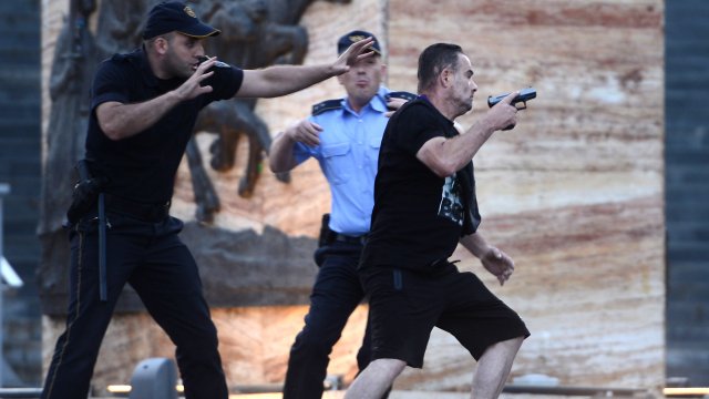 Поредни бурни протести в Скопие срещу френското предложение за евроинтеграцията