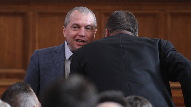 Лицемерието в този парламент е издигнато на уникално ниво Излизат