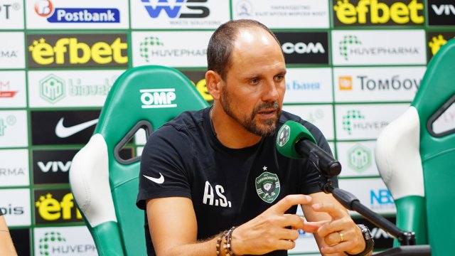 Защитникът на Хееренвеен Йоост ван Акен попада в трансферните планове