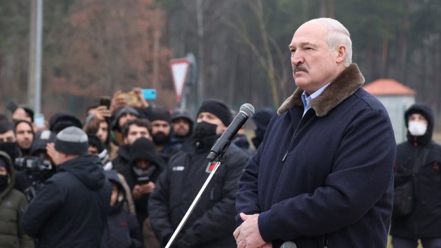Президентът на Беларус Александър Лукашенко съобщи че Украйна започва да