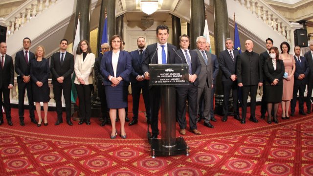 От правителствената пресслужба обявиха че във връзка с появилите се