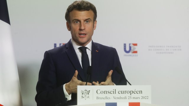 Френският президент Еманюел Макрон отхвърли искането на руския президент Владимир