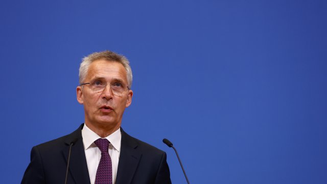 В момента НАТО се фокусира върху предоставянето на военна помощ