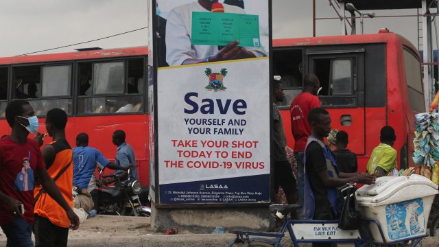 В Нигерия бяха изгорени повече от 1 милион дози от