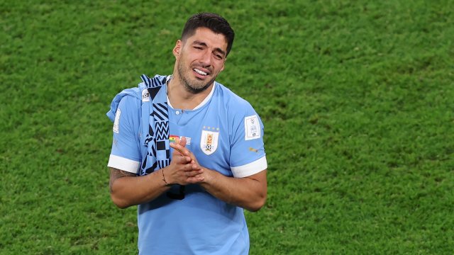 Луис Суарес обвини ФИФА, че винаги е срещу Уругвай. Участието