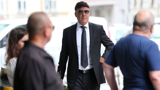 Президентът на БФС Борислав Михайлов откри нов футболен терен в