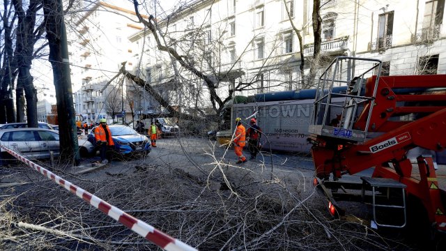 Силни ветрове бушуваха в Италия през изминалото денонощие На места