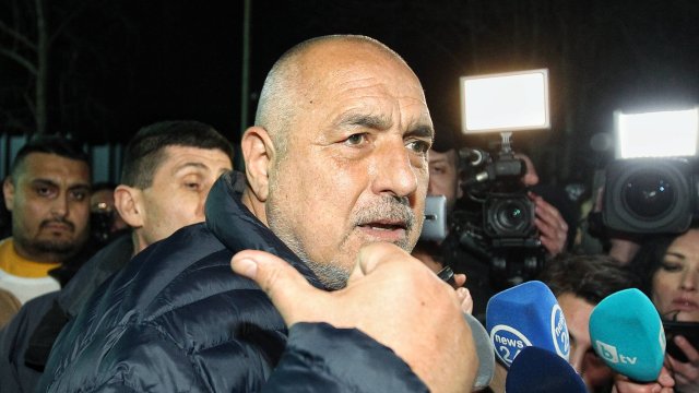 Съдията на който са разпределени исканията за одобрение за претърсванията