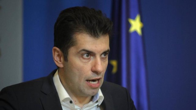 Никола Минчев е един много добър отличен професионалист и съм