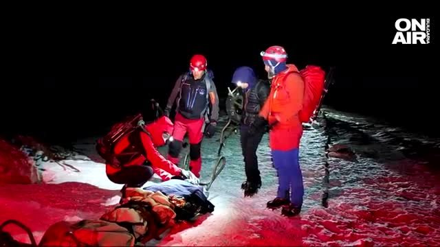 Спасен е тежко раненият турист в Рила Акцията продължи осем