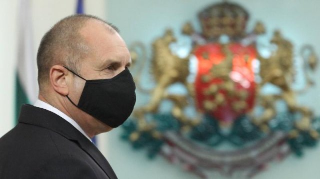 Радев: Атаките срещу Кирил Петков са заради засегнати интереси на мафията