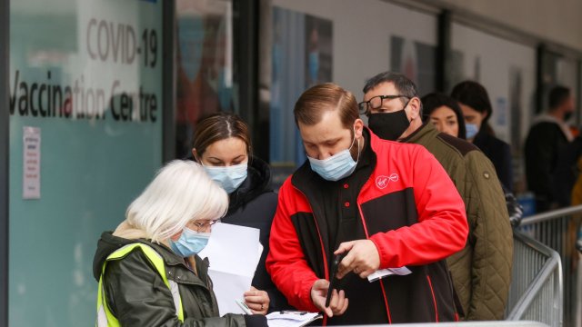 Две проучвания в Обединеното кралство показват че инфекциите с варианта