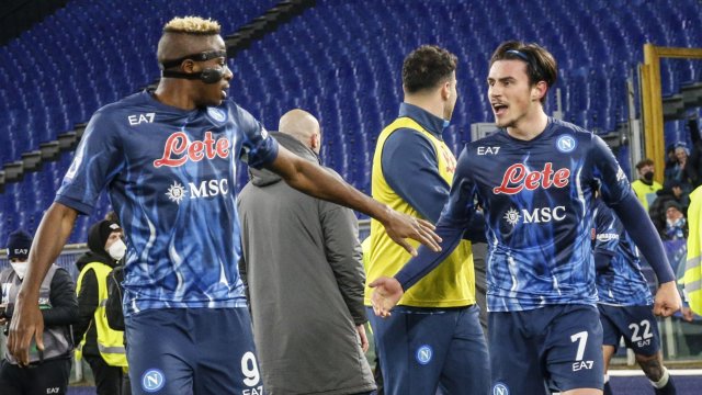 Наполи победи Лацио насред Олимпико с 2 1 в дербито от 27 ия