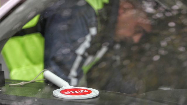 Тир със сръбска регистрация е катастрофирал в района на 124