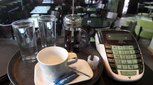 По скъпо кафе пият в Гърция от началото на годината Цената