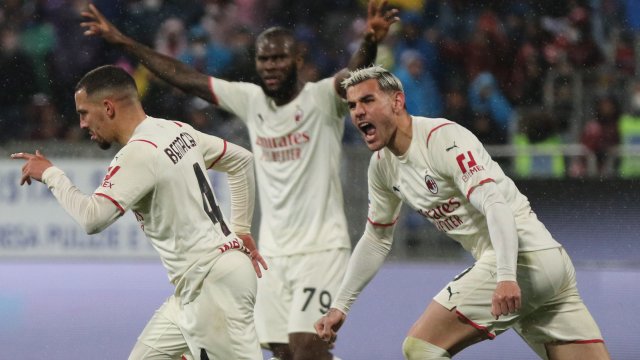 Милан се добра до измъчена победа с 1 0 при гостуването
