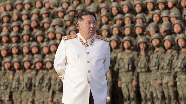 Лидерът на Северна Корея Ким Чен Ун повтори предупреждението си