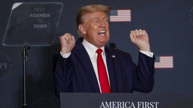 Президентът на САЩ 2017 2021 г Доналд Тръмп обвини Байдън че страда от