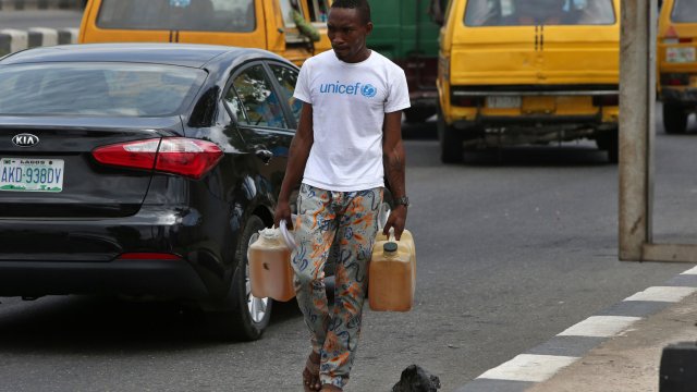 Всяка част от нигерийското общество е съучастник в кражбата на