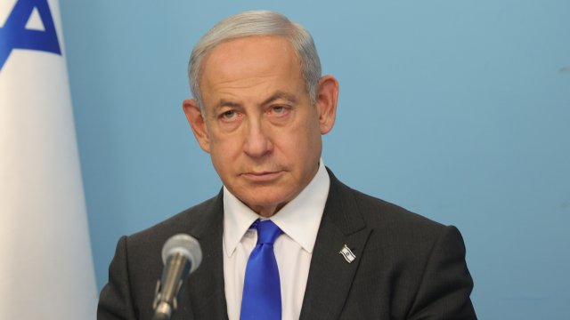 Израелският премиер Бенямин Нетаняху днес защити предложението за промени в