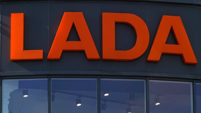 Цените на новите автомобили в Русия са нараснали с 20 30