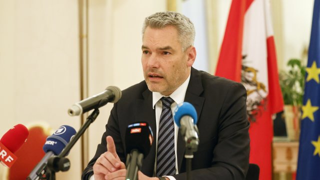 Европейски лидер се срещна с руския президент за първи път