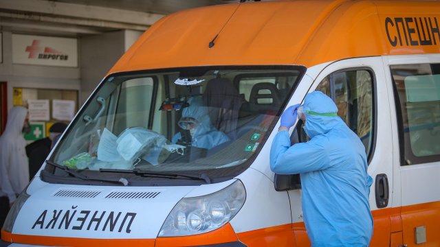 37 163 са починалите лица при които е бил доказан