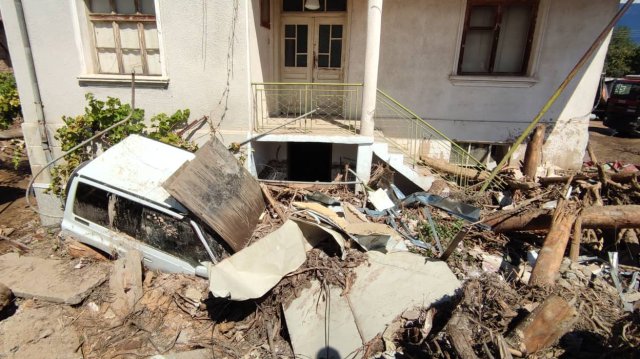 Изпълнителното бюро на Българската хотелиерска и ресторантьорска асоциация призовава членовете