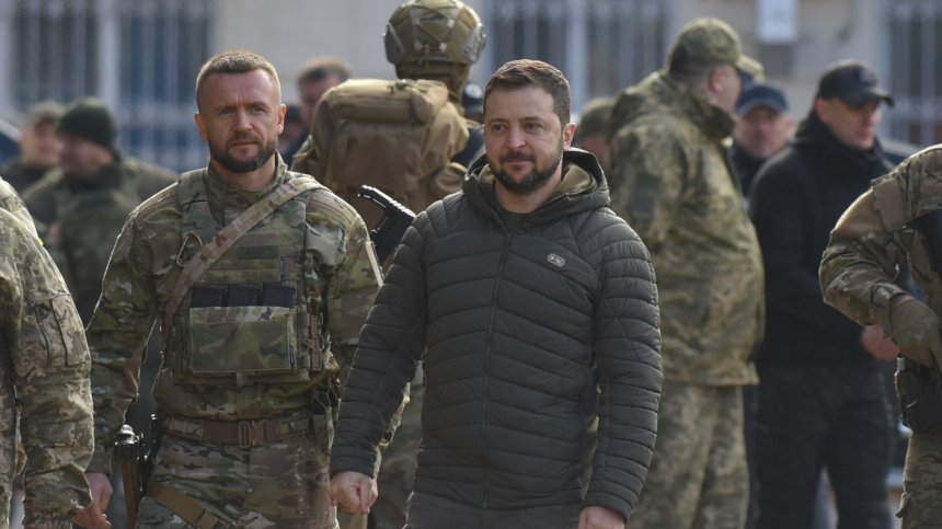 Зеленски: Ожесточени боеве в Донецк, Русия иска да повтори февруари 2022 г.