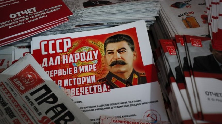 Всеки втори руснак искал нова статуя на Сталин