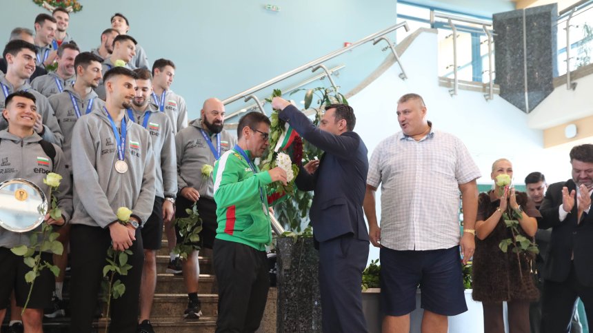 Не е само физиката - волейболистите ни показаха силна психика и манталитет