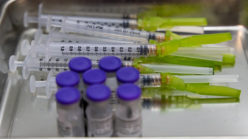 Проучване: Бустерната доза на ваксината на J&J рязко повишава нивата на антитела