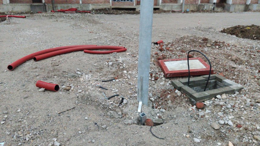 Безстопанственост и безхаберие на строителна площадка в София, общината бездейства