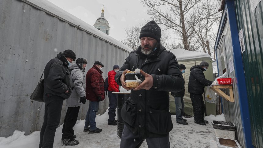 Социолог: Русия неглижира народа си, парите не достигат до хората