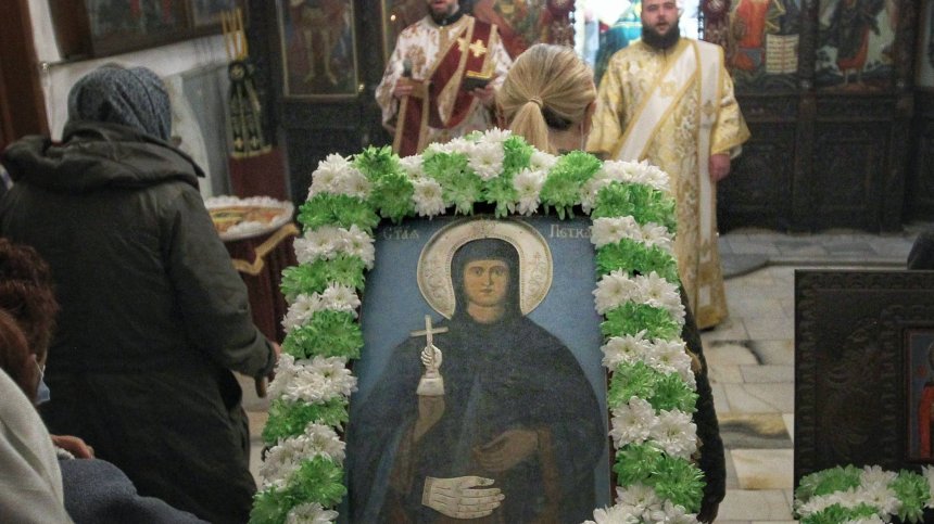 Църквата почита Петковден - какво гласят поверията