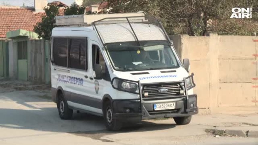Трима от групата за рекет и изнудвания остават в ареста