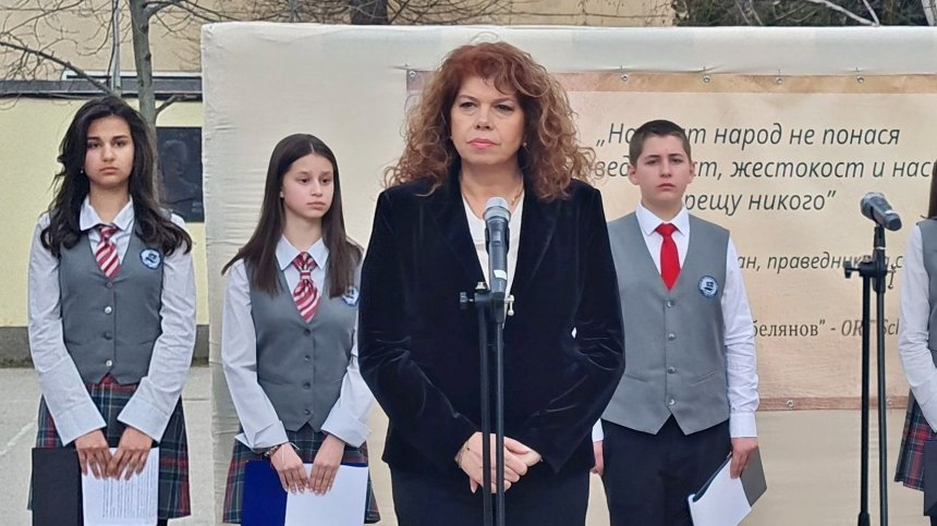 Йотова настоя за музей, който да разказва за спасяването на българските евреи