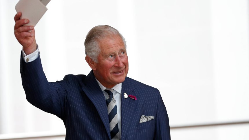 Принц Чарлз с роля в следващия "Джеймс Бонд"?