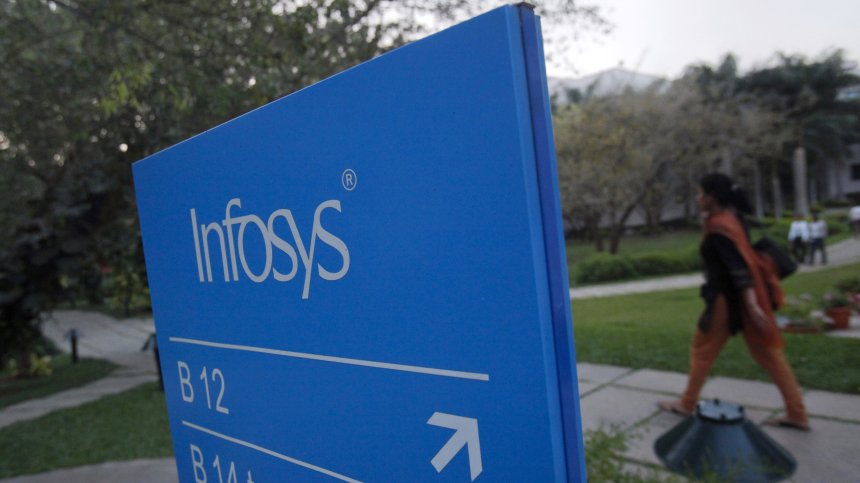 Infosys очаква по-високи приходи за фискалната 2014 г.