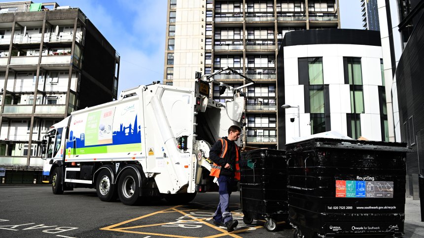 Същинска катастрофа на Острова - хората нямат бензин, за да отидат на работа