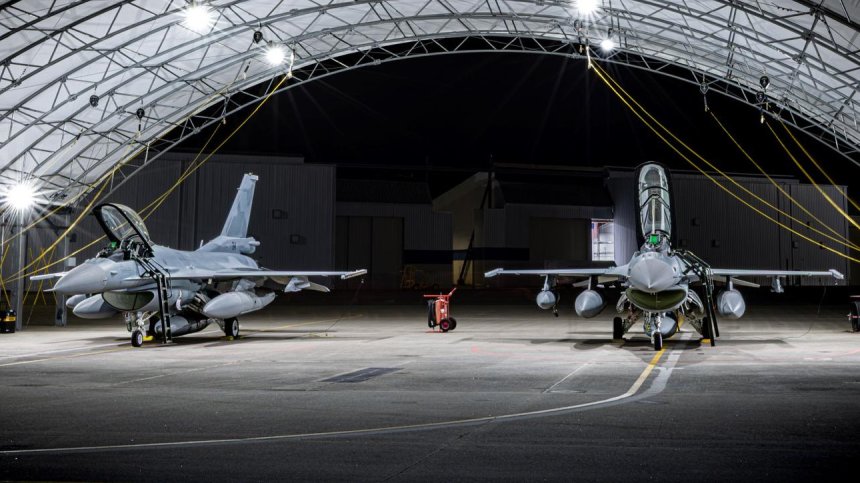 Два нови самолета F-16 Block 70 пристигнаха в България