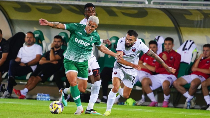 "Лудогорец" триумфира драматично над "Шкендия"