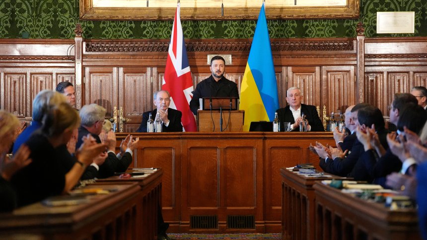 Зеленски: Украйна изпрати 201 експерти срещу дронове "Шахед" в Близкия изток