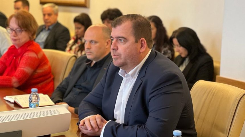 Министър Гечев: Ще защитаваме българските рибари и икономическите ни интереси